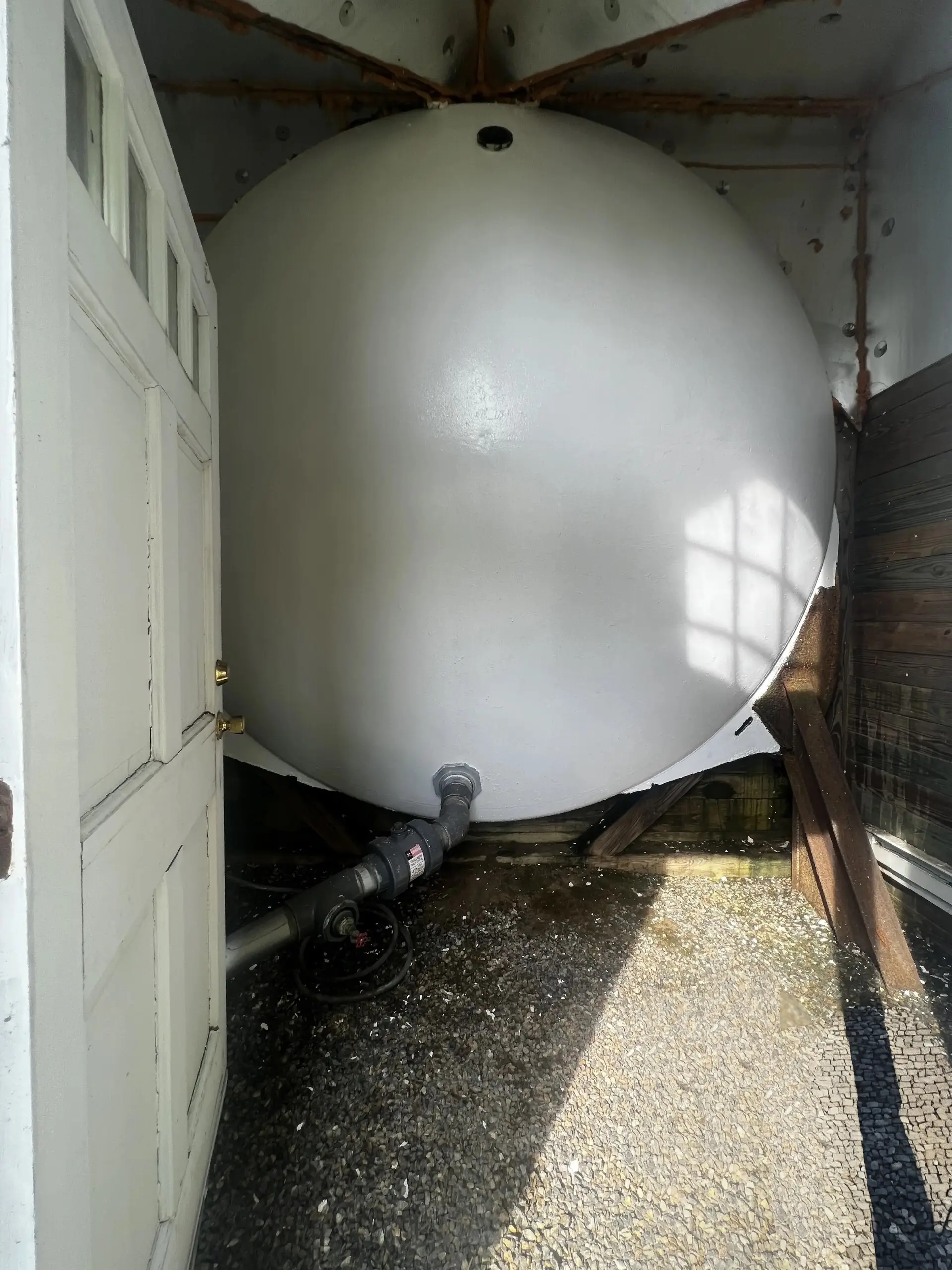 Large tank painted by TRN Painting